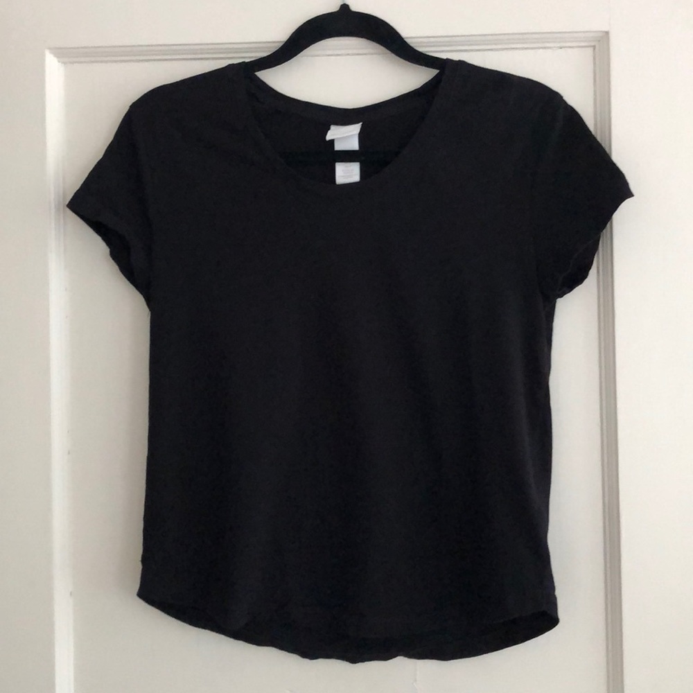 H&M classic black tee